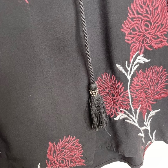 Stitch Fix l Daniel Rainn Francesca Embroidered Tassel Detail Top, Small - Picture 10 of 11